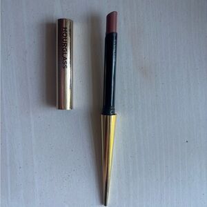 Hourglass Lipstick in Everytime